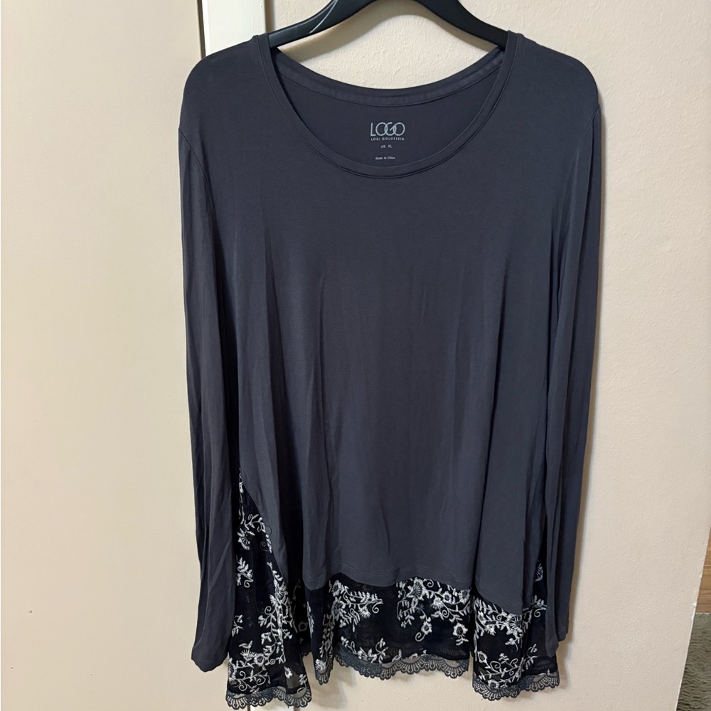 LOGO by Lori Goldstein Women's Gray Top with Lace Hem sz XL